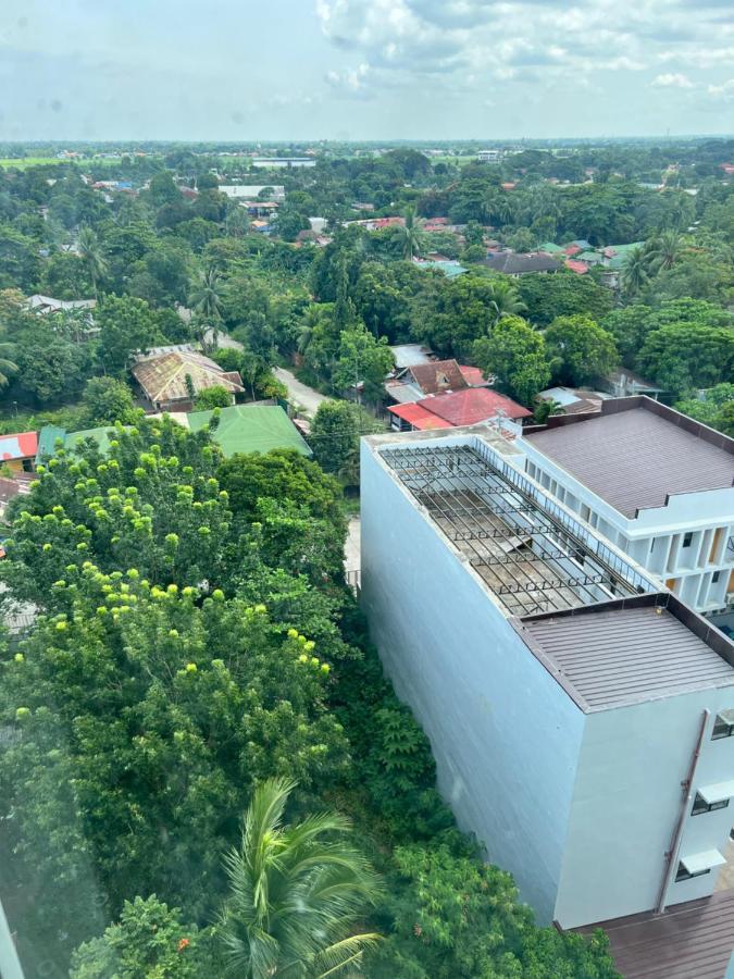 Lovely Studio Condominiums At Mesavirre Garden Residences Bacolod Exterior photo