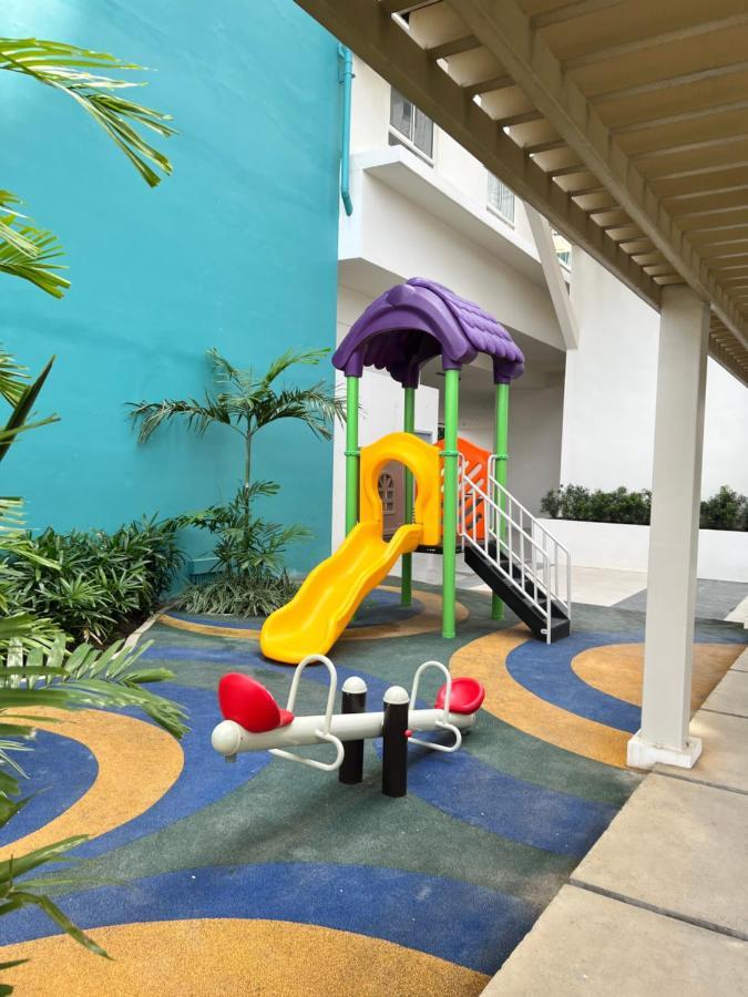 Lovely Studio Condominiums At Mesavirre Garden Residences Bacolod Exterior photo